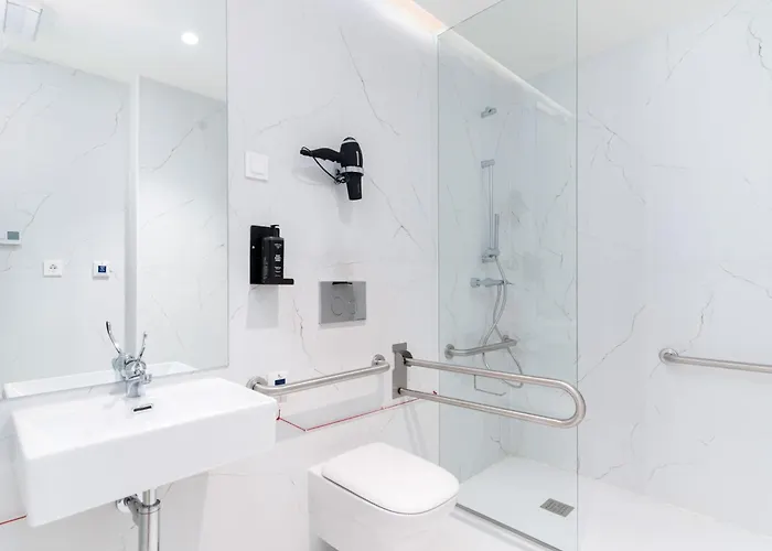 Limehome Rua 31 De Janeiro מלון דירות 4*