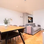 Limehome Rua 31 De Janeiro Порту