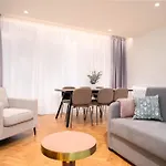 Limehome Rua 31 De Janeiro 4*